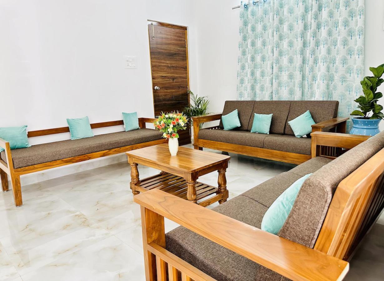 Tirupati Homestay - Shilparamam - Luxury Ac Apartments By Stayflexi - Fast Wifi, Kitchen, Android Tv - Walk To Ps4 Pure Veg Restaurant - Easy Access To Airport, Railway Station And To All Temples Dış mekan fotoğraf