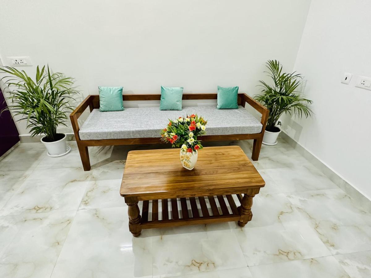 Tirupati Homestay - Shilparamam - Luxury Ac Apartments By Stayflexi - Fast Wifi, Kitchen, Android Tv - Walk To Ps4 Pure Veg Restaurant - Easy Access To Airport, Railway Station And To All Temples Dış mekan fotoğraf