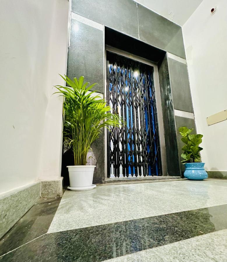 Tirupati Homestay - Shilparamam - Luxury Ac Apartments By Stayflexi - Fast Wifi, Kitchen, Android Tv - Walk To Ps4 Pure Veg Restaurant - Easy Access To Airport, Railway Station And To All Temples Dış mekan fotoğraf